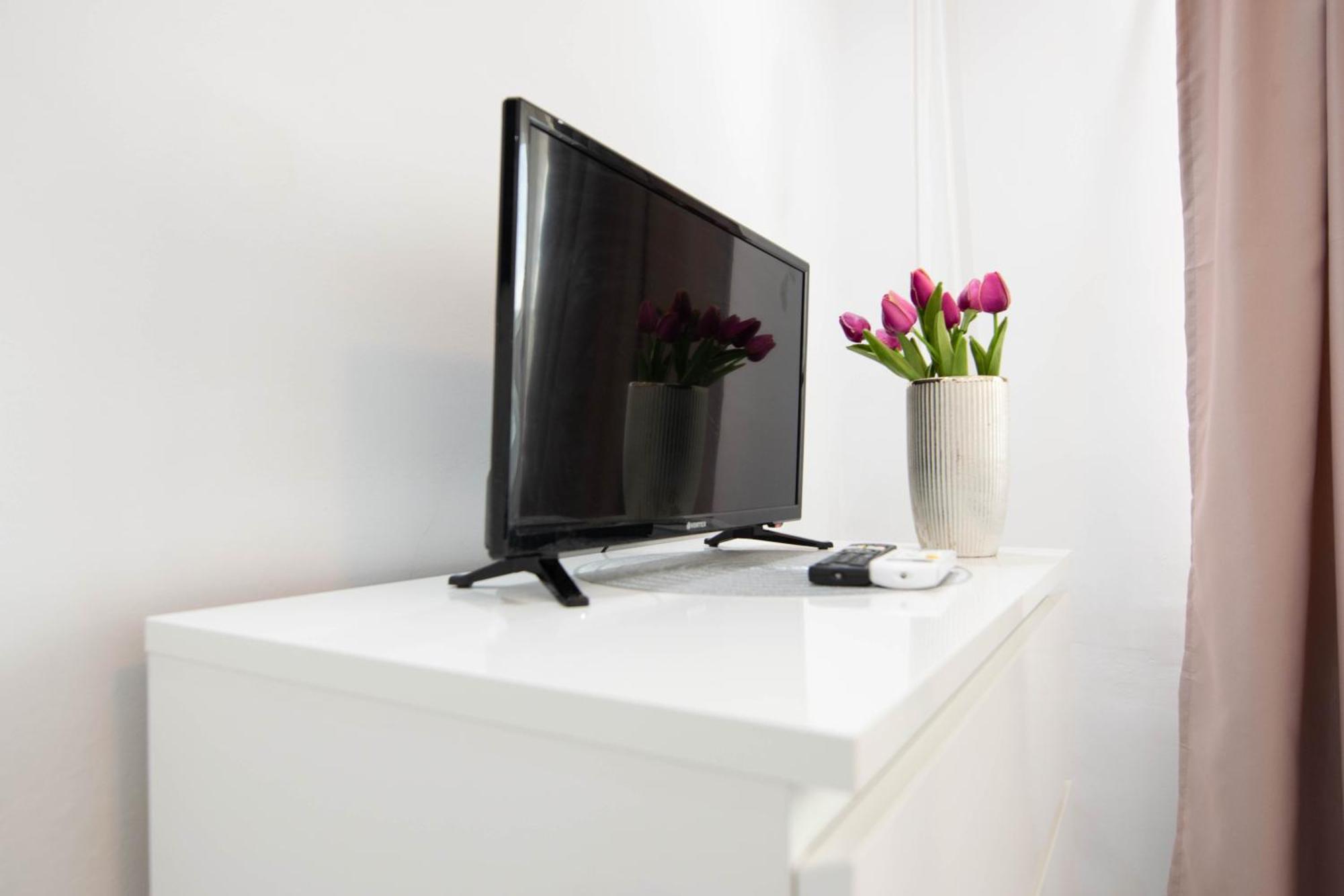 Apartament Near The Park Two Rooms บูคาเรสต์ ภายนอก รูปภาพ