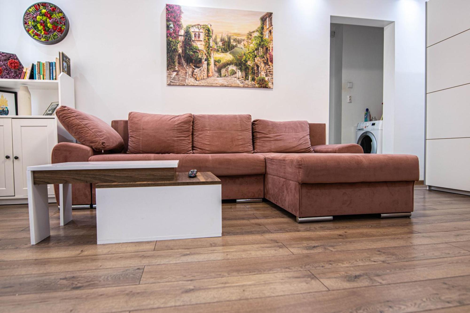 Apartament Near The Park Two Rooms บูคาเรสต์ ภายนอก รูปภาพ