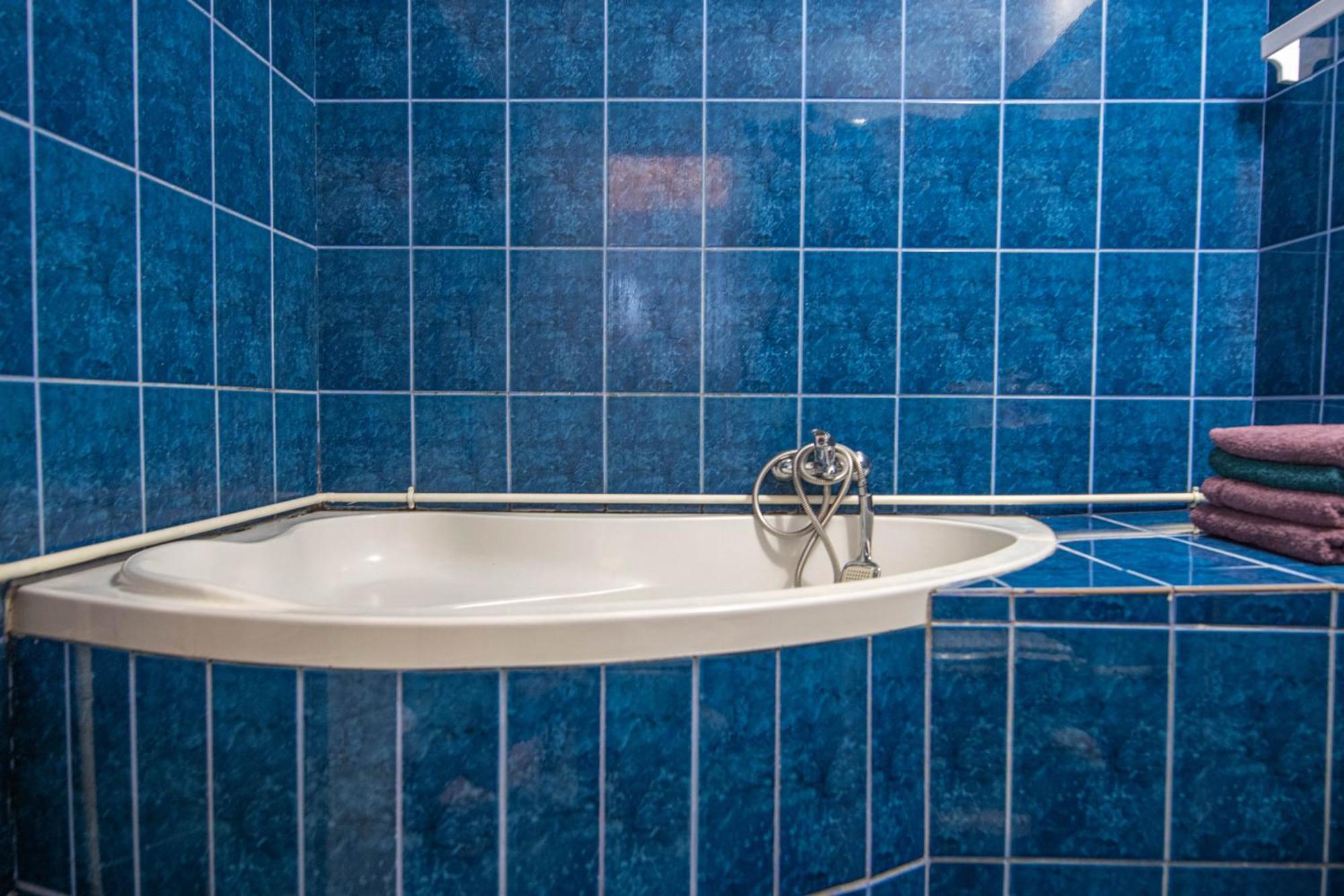 Apartament Near The Park Two Rooms บูคาเรสต์ ภายนอก รูปภาพ