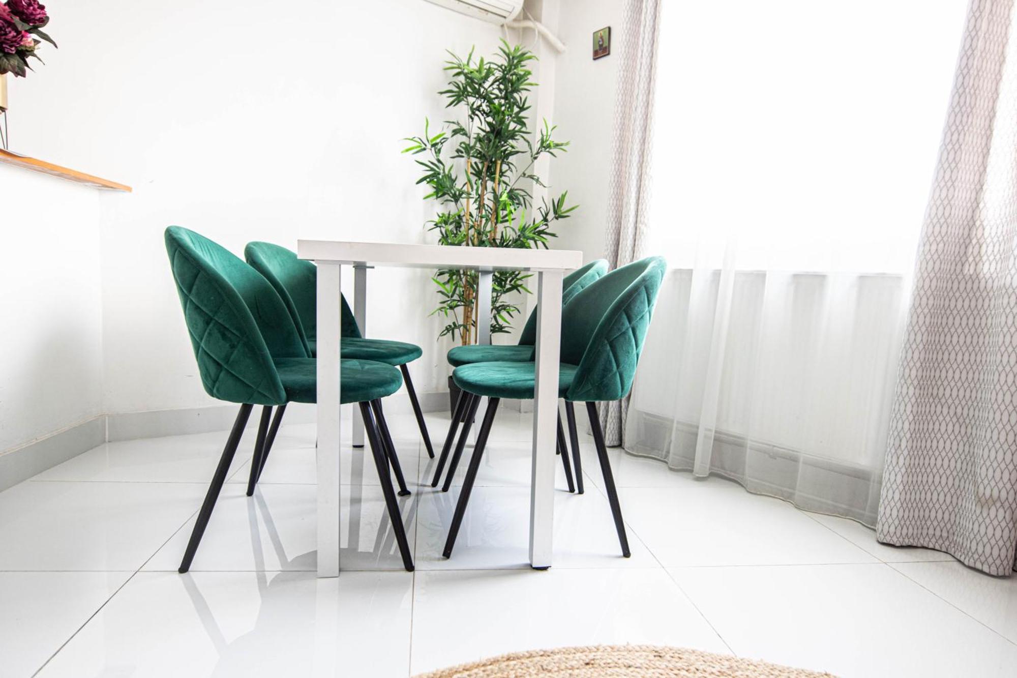 Apartament Near The Park Two Rooms บูคาเรสต์ ภายนอก รูปภาพ